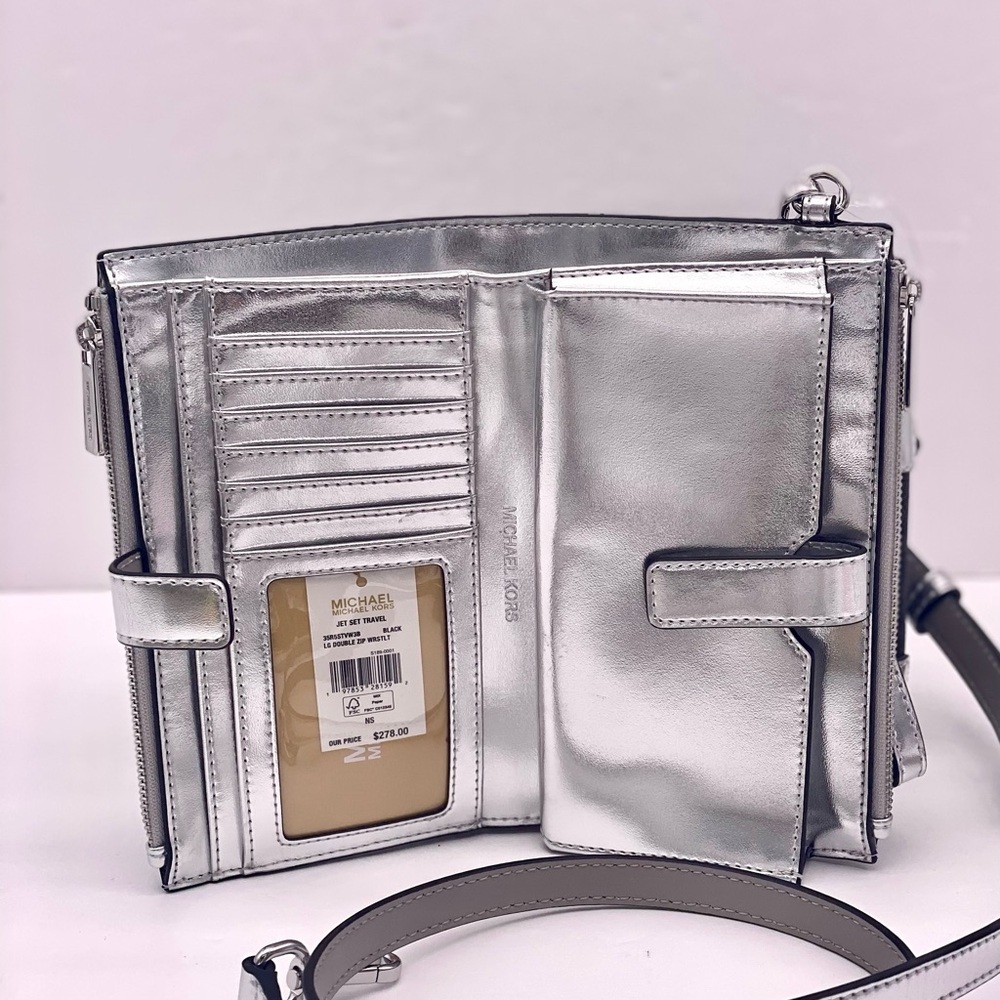 Michael Kors Jeanie Small EW Trunk
Crossbody and Wallet Set - Picture 6 of 13